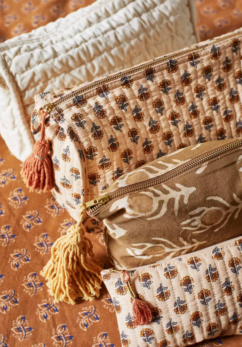 Printed Washbag with tassel