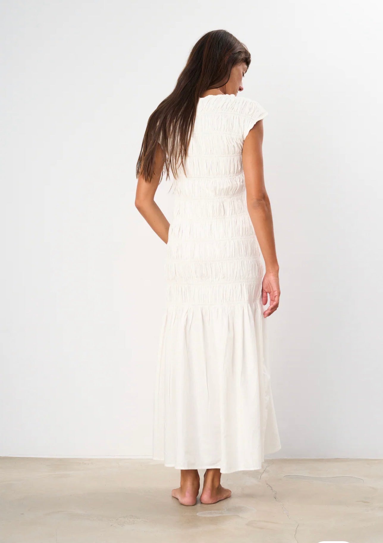Bee dress white