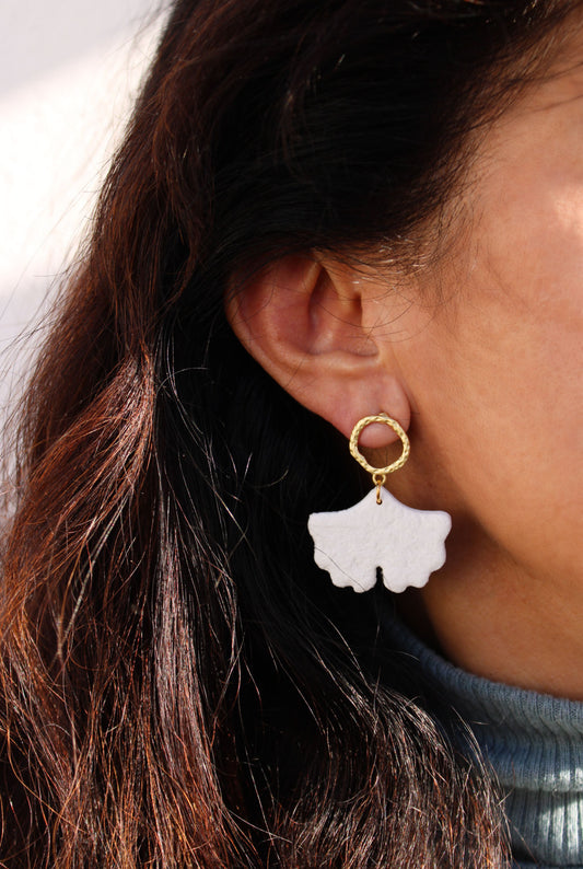 Ginkgo oval earrings