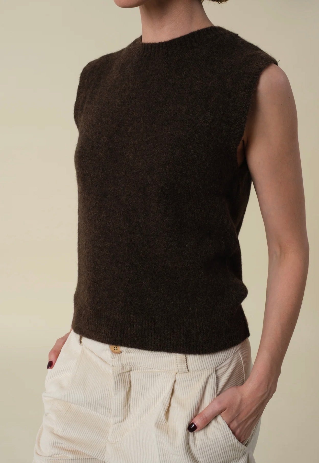 Vest Abril Chocolate