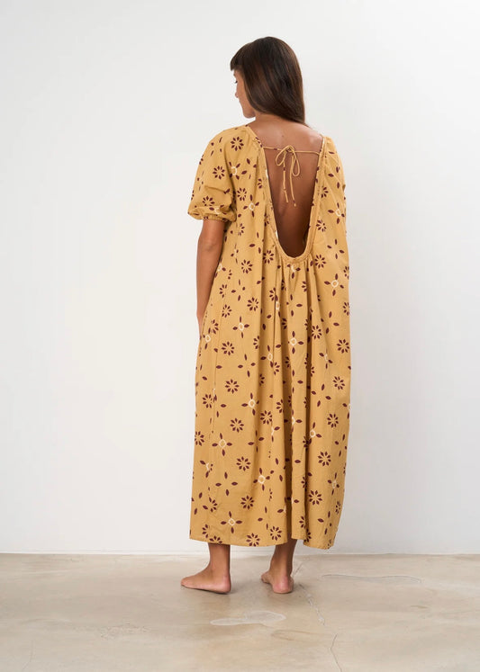 Romance dress camel